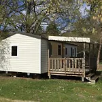 Camping Mobil-home Avec Terrasse, 6 Pers, 3 - Api-1-52-460 *
