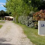 Mobil-home Avec Terrasse, 6 Pers, 3 - Api-1-52-460 Camping