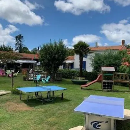 Mobil-home Avec Terrasse, 6 Pers, 3 - Api-1-52-460 Vendays-Montalivet