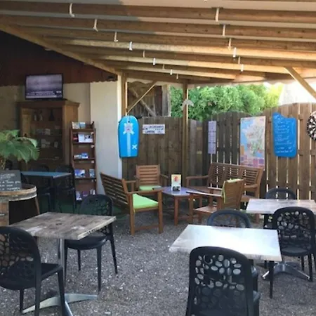Mobil-home Avec Terrasse, 6 Pers, 3 - Api-1-52-460 Kemp *