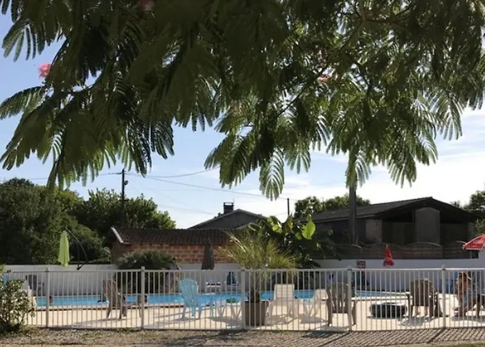Mobil-home Avec Terrasse, 6 Pers, 3 - Api-1-52-460 Kamp alanı Vendays-Montalivet