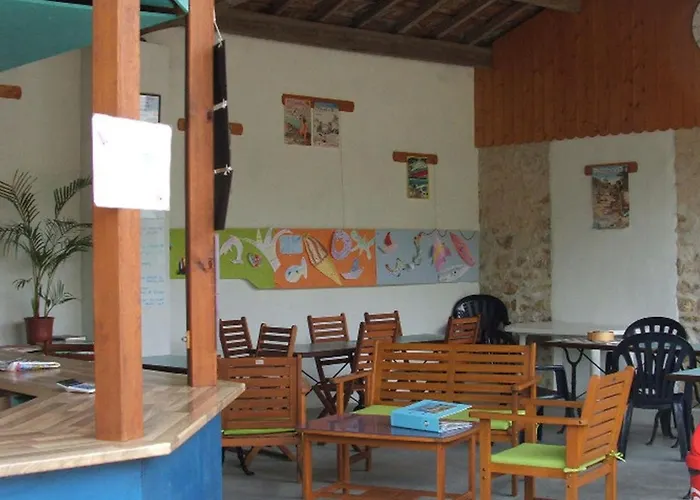 Kamp alanı Mobil-home Avec Terrasse, 6 Pers, 3 - Api-1-52-460 *